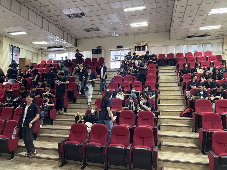 ห้องบรรยาย สจล.